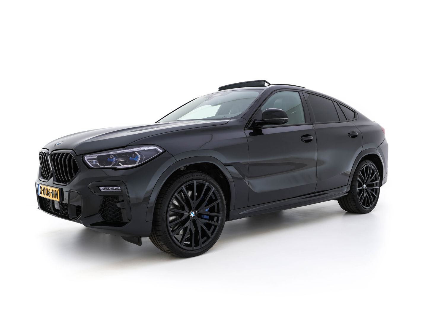 BMW X6 M50d High Executive AWD (INCL-BTW) Aut. *PANO | HEAD-UP | LASER-LIGHT | LUXURY-LEATHER | ADAPTIVE-CRUISE | SOFT-CLOSE | HARMAN/KARDON | BLIND-SPOT | MEMORY-PACK | BMW-INDIVIDUAL | HEATED-SPORTSEATS | TOP-VIEW | TOWB