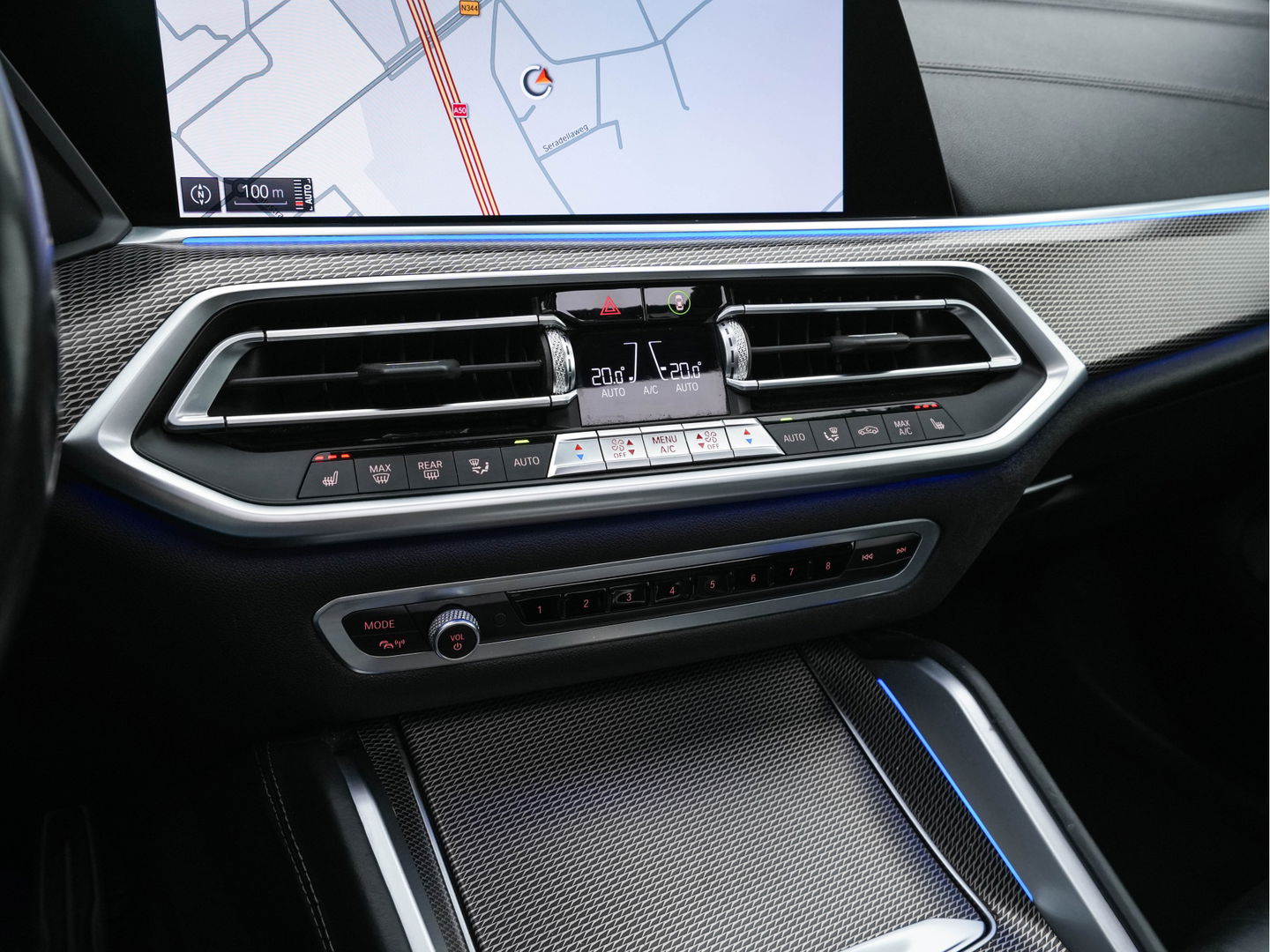 BMW X6 M50d High Executive AWD (INCL-BTW) Aut. *PANO | HEAD-UP | LASER-LIGHT | LUXURY-LEATHER | ADAPTIVE-CRUISE | SOFT-CLOSE | HARMAN/KARDON | BLIND-SPOT | MEMORY-PACK | BMW-INDIVIDUAL | HEATED-SPORTSEATS | TOP-VIEW | TOWB