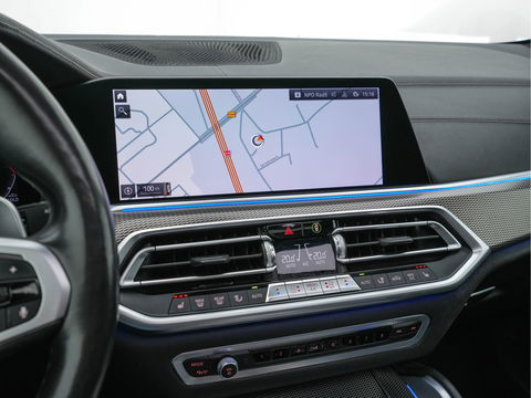 BMW X6 M50d High Executive AWD (INCL-BTW) Aut. *PANO | HEAD-UP | LASER-LIGHT | LUXURY-LEATHER | ADAPTIVE-CRUISE | SOFT-CLOSE | HARMAN/KARDON | BLIND-SPOT | MEMORY-PACK | BMW-INDIVIDUAL | HEATED-SPORTSEATS | TOP-VIEW | TOWB