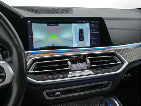 BMW X6 M50d High Executive AWD (INCL-BTW) Aut. *PANO | HEAD-UP | LASER-LIGHT | LUXURY-LEATHER | ADAPTIVE-CRUISE | SOFT-CLOSE | HARMAN/KARDON | BLIND-SPOT | MEMORY-PACK | BMW-INDIVIDUAL | HEATED-SPORTSEATS | TOP-VIEW | TOWB