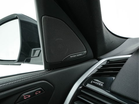 BMW X6 M50d High Executive AWD (INCL-BTW) Aut. *PANO | HEAD-UP | LASER-LIGHT | LUXURY-LEATHER | ADAPTIVE-CRUISE | SOFT-CLOSE | HARMAN/KARDON | BLIND-SPOT | MEMORY-PACK | BMW-INDIVIDUAL | HEATED-SPORTSEATS | TOP-VIEW | TOWB