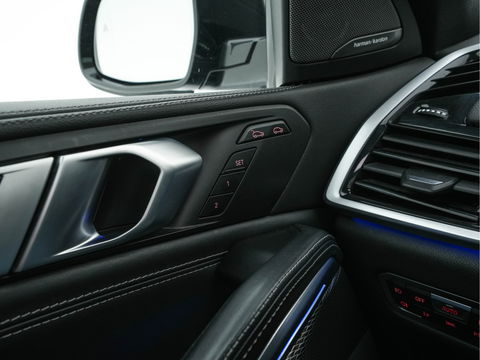 BMW X6 M50d High Executive AWD (INCL-BTW) Aut. *PANO | HEAD-UP | LASER-LIGHT | LUXURY-LEATHER | ADAPTIVE-CRUISE | SOFT-CLOSE | HARMAN/KARDON | BLIND-SPOT | MEMORY-PACK | BMW-INDIVIDUAL | HEATED-SPORTSEATS | TOP-VIEW | TOWB
