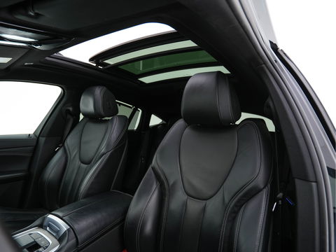 BMW X6 M50d High Executive AWD (INCL-BTW) Aut. *PANO | HEAD-UP | LASER-LIGHT | LUXURY-LEATHER | ADAPTIVE-CRUISE | SOFT-CLOSE | HARMAN/KARDON | BLIND-SPOT | MEMORY-PACK | BMW-INDIVIDUAL | HEATED-SPORTSEATS | TOP-VIEW | TOWB