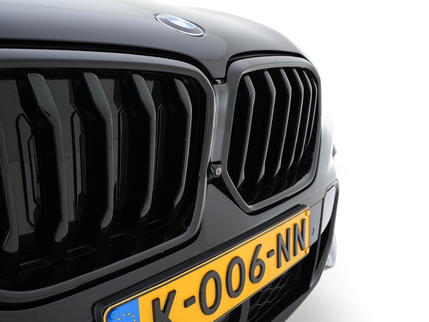 BMW X6 M50d High Executive AWD (INCL-BTW) Aut. *PANO | HEAD-UP | LASER-LIGHT | LUXURY-LEATHER | ADAPTIVE-CRUISE | SOFT-CLOSE | HARMAN/KARDON | BLIND-SPOT | MEMORY-PACK | BMW-INDIVIDUAL | HEATED-SPORTSEATS | TOP-VIEW | TOWB