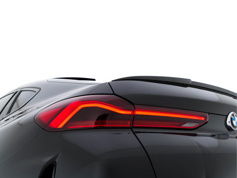 BMW X6 M50d High Executive AWD (INCL-BTW) Aut. *PANO | HEAD-UP | LASER-LIGHT | LUXURY-LEATHER | ADAPTIVE-CRUISE | SOFT-CLOSE | HARMAN/KARDON | BLIND-SPOT | MEMORY-PACK | BMW-INDIVIDUAL | HEATED-SPORTSEATS | TOP-VIEW | TOWB