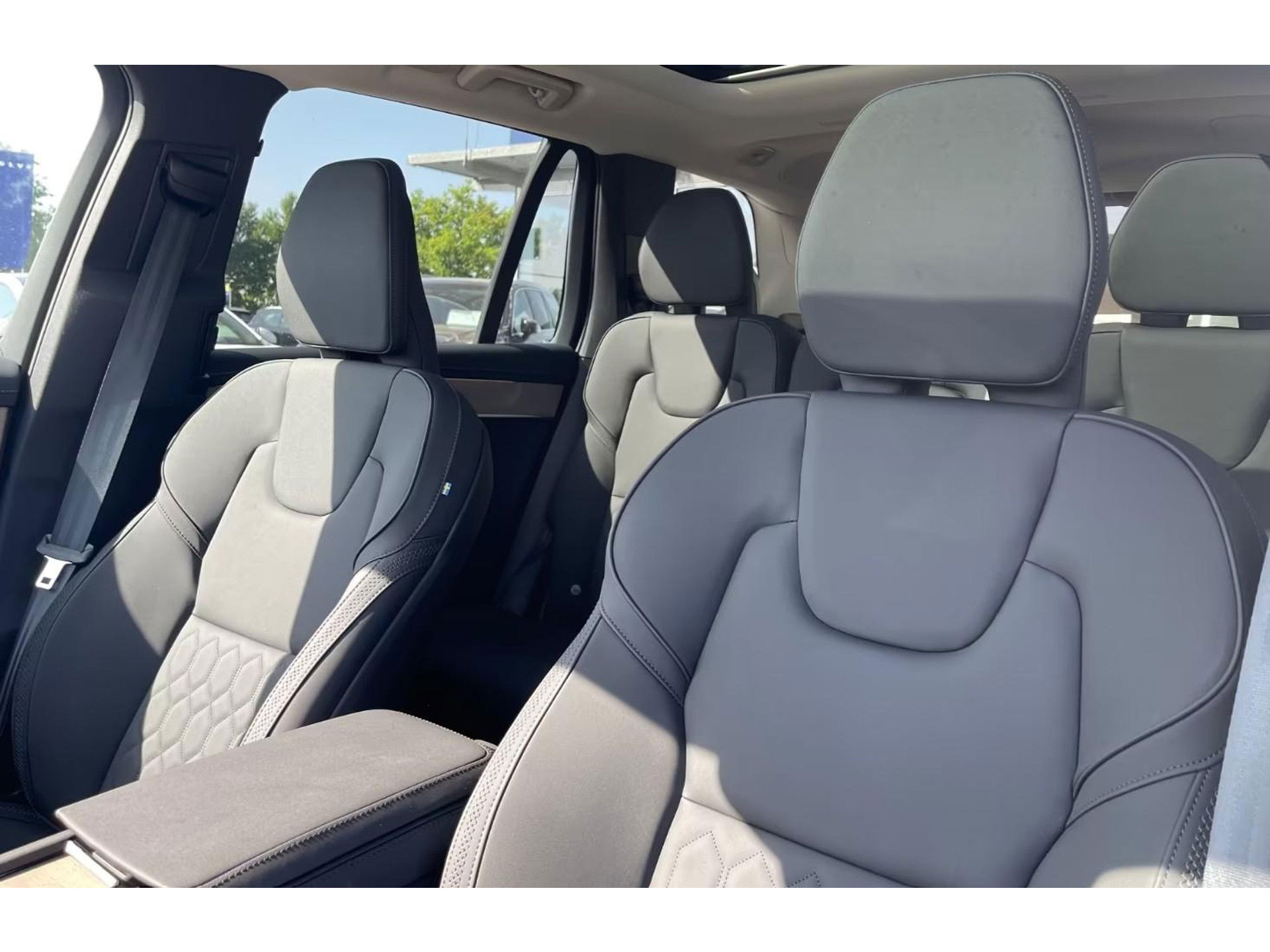 Volvo XC90 T8 AWD Plus Bright Facelift 7p Panodak 360 Cam HUD