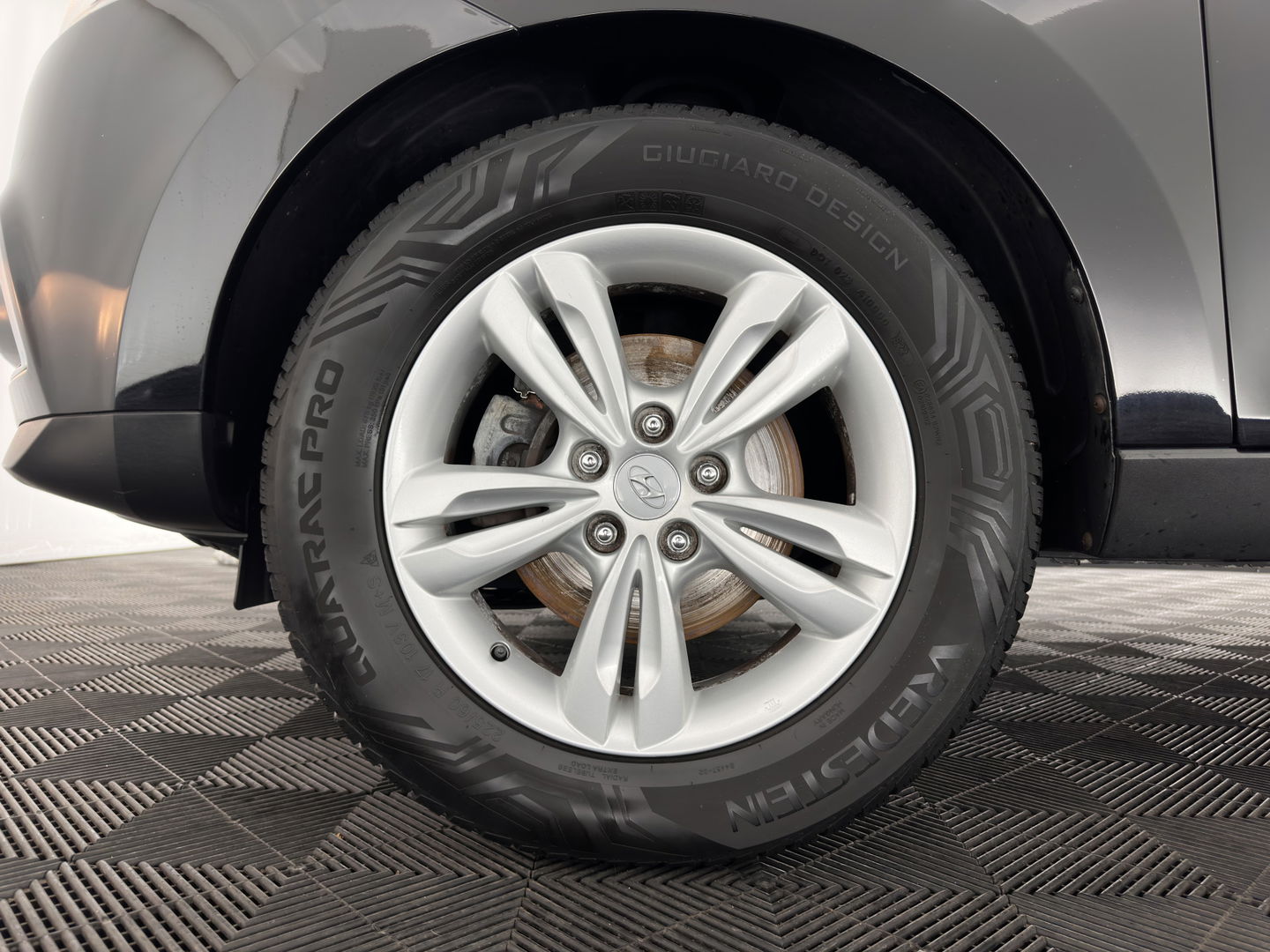 Hyundai ix35 1.7 CRDi Active *LEATHER-FABRIC | NAVI-FULLMAP | CAMERA | KEYLESS | ECC | CRUISE | COMFORT-SEATS | PRIVACY-GLASS | 17''ALU*