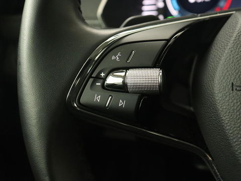 Škoda Octavia 1.4 TSI iV PHEV Business Edition | Stoelverwarming | Carplay | Full LED | Keyless | Sfeerverlichting | Digital Cockpit | Climate control | Cruise control | Parkeerhulp | Plug In