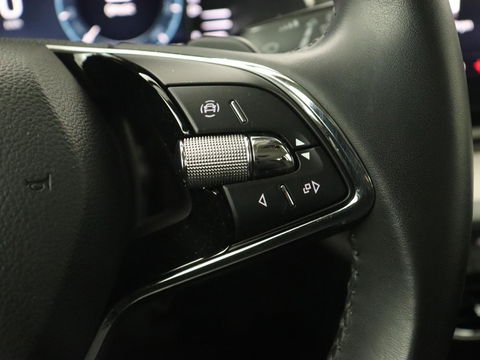 Škoda Octavia 1.4 TSI iV PHEV Business Edition | Stoelverwarming | Carplay | Full LED | Keyless | Sfeerverlichting | Digital Cockpit | Climate control | Cruise control | Parkeerhulp | Plug In