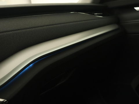 Škoda Octavia 1.4 TSI iV PHEV Business Edition | Stoelverwarming | Carplay | Full LED | Keyless | Sfeerverlichting | Digital Cockpit | Climate control | Cruise control | Parkeerhulp | Plug In