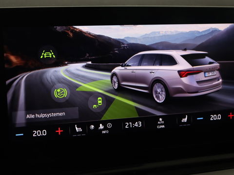 Škoda Octavia 1.4 TSI iV PHEV Business Edition | Stoelverwarming | Carplay | Full LED | Keyless | Sfeerverlichting | Digital Cockpit | Climate control | Cruise control | Parkeerhulp | Plug In
