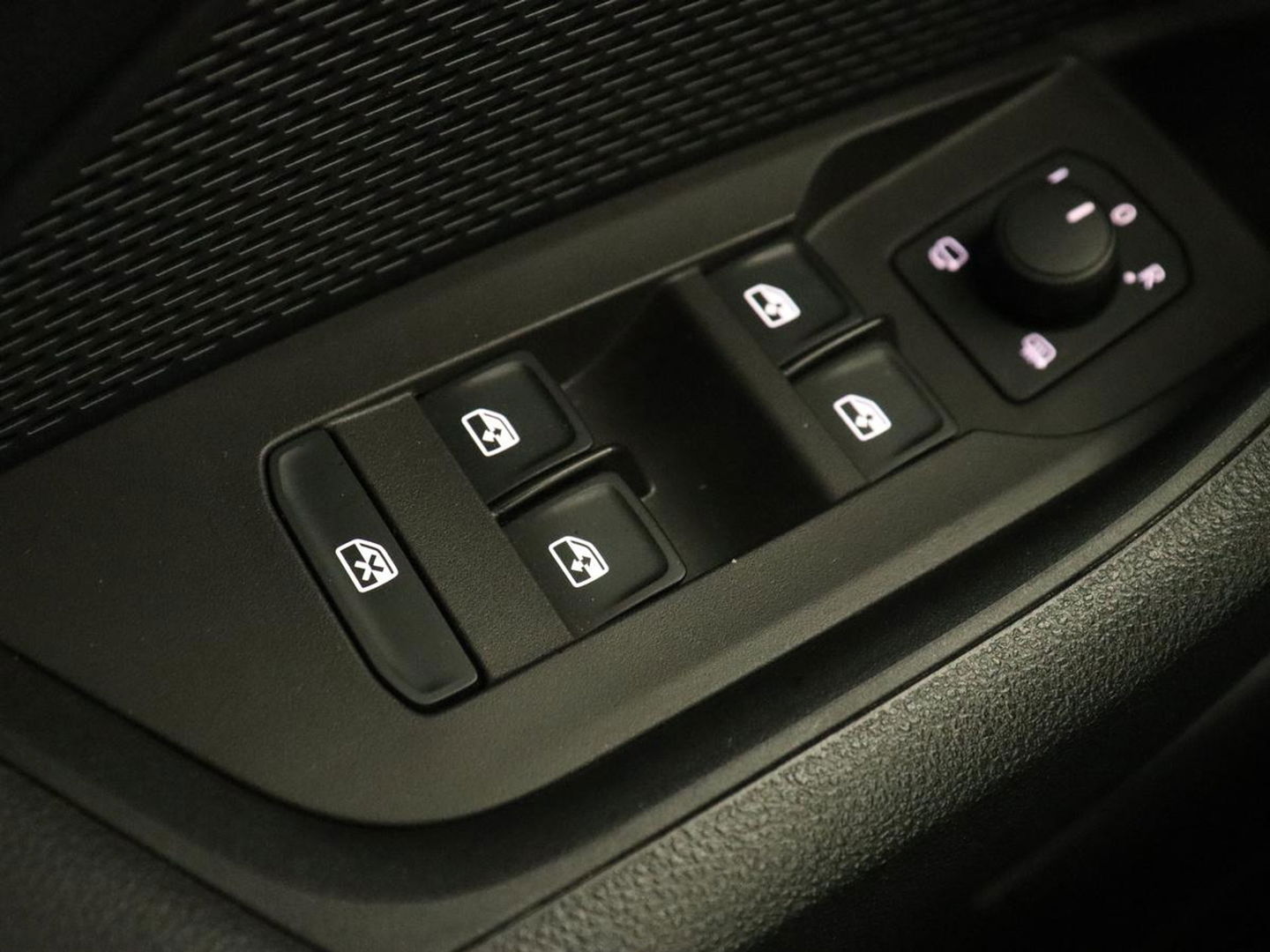 Škoda Octavia 1.4 TSI iV PHEV Business Edition | Stoelverwarming | Carplay | Full LED | Keyless | Sfeerverlichting | Digital Cockpit | Climate control | Cruise control | Parkeerhulp | Plug In