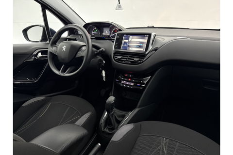 Peugeot 208 1.2 VTi Envy | Clima | Cruise | Navigatie | Parkeersensoren