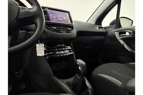 Peugeot 208 1.2 VTi Envy | Clima | Cruise | Navigatie | Parkeersensoren