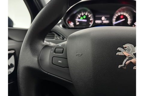 Peugeot 208 1.2 VTi Envy | Clima | Cruise | Navigatie | Parkeersensoren