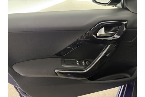 Peugeot 208 1.2 VTi Envy | Clima | Cruise | Navigatie | Parkeersensoren