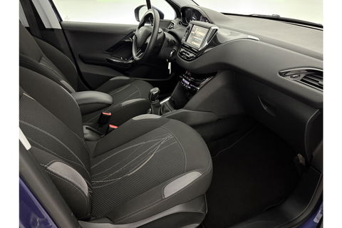 Peugeot 208 1.2 VTi Envy | Clima | Cruise | Navigatie | Parkeersensoren