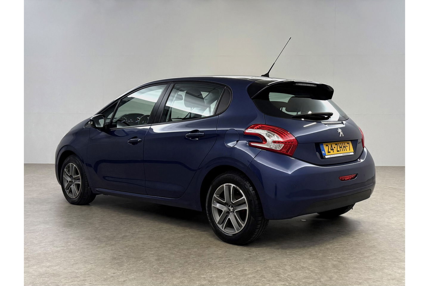 Peugeot 208 1.2 VTi Envy | Clima | Cruise | Navigatie | Parkeersensoren