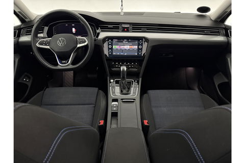 Volkswagen Passat 1.4 TSI 218PK GTE | Panoramadak | Virtual Cockpit | LED | Camera | Trekhaak | Navigatie | Adaptive Cruise