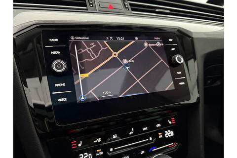 Volkswagen Passat 1.4 TSI 218PK GTE | Panoramadak | Virtual Cockpit | LED | Camera | Trekhaak | Navigatie | Adaptive Cruise