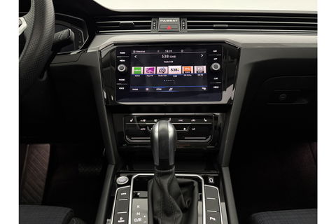 Volkswagen Passat 1.4 TSI 218PK GTE | Panoramadak | Virtual Cockpit | LED | Camera | Trekhaak | Navigatie | Adaptive Cruise