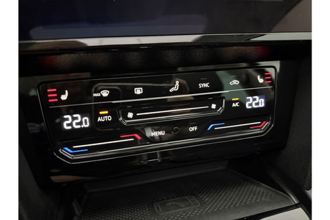 Volkswagen Passat 1.4 TSI 218PK GTE | Panoramadak | Virtual Cockpit | LED | Camera | Trekhaak | Navigatie | Adaptive Cruise