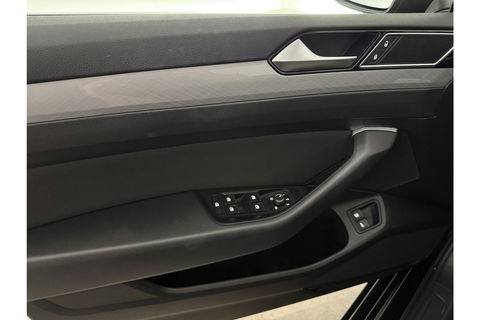 Volkswagen Passat 1.4 TSI 218PK GTE | Panoramadak | Virtual Cockpit | LED | Camera | Trekhaak | Navigatie | Adaptive Cruise