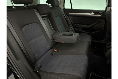 Volkswagen Passat 1.4 TSI 218PK GTE | Panoramadak | Virtual Cockpit | LED | Camera | Trekhaak | Navigatie | Adaptive Cruise