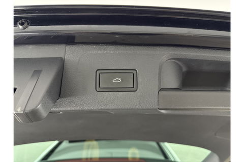 Volkswagen Passat 1.4 TSI 218PK GTE | Panoramadak | Virtual Cockpit | LED | Camera | Trekhaak | Navigatie | Adaptive Cruise