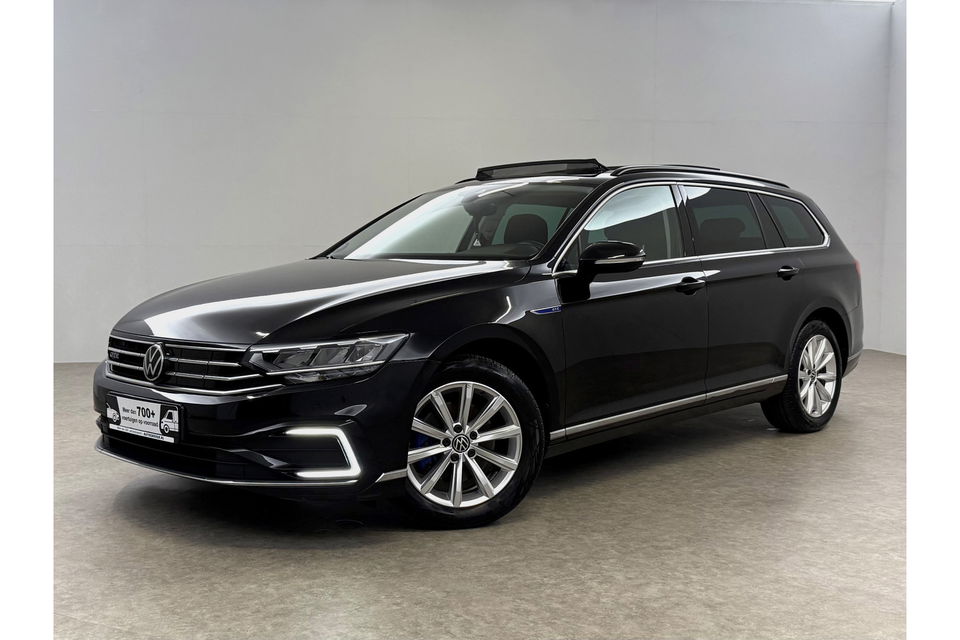 Volkswagen Passat 1.4 TSI 218PK GTE | Panoramadak | Virtual Cockpit | LED | Camera | Trekhaak | Navigatie | Adaptive Cruise
