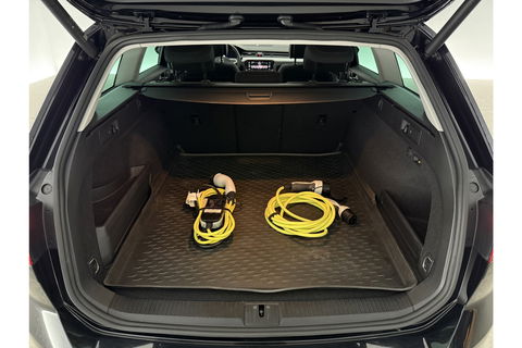 Volkswagen Passat 1.4 TSI 218PK GTE | Panoramadak | Virtual Cockpit | LED | Camera | Trekhaak | Navigatie | Adaptive Cruise