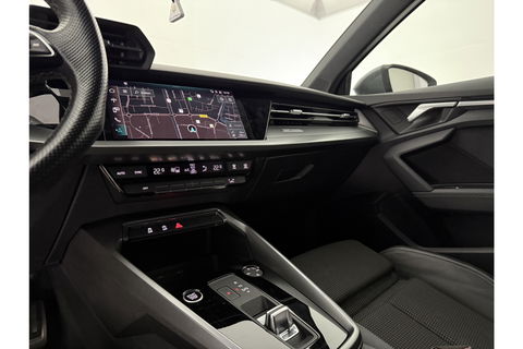 Audi A3 30 TFSI S-Line | LED | Virtual Cockpit | Carplay | Cruisecontrol | Navigatie | Parkeersens. | 18''LMV