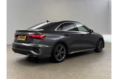 Audi A3 30 TFSI S-Line | LED | Virtual Cockpit | Carplay | Cruisecontrol | Navigatie | Parkeersens. | 18''LMV