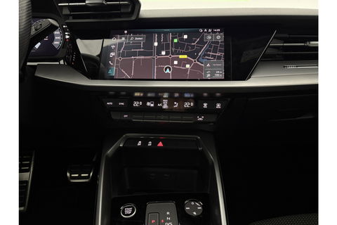 Audi A3 30 TFSI S-Line | LED | Virtual Cockpit | Carplay | Cruisecontrol | Navigatie | Parkeersens. | 18''LMV
