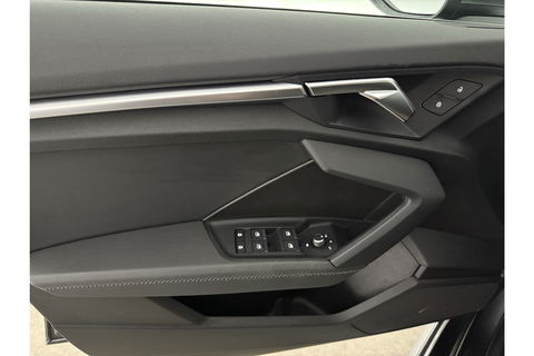 Audi A3 30 TFSI S-Line | LED | Virtual Cockpit | Carplay | Cruisecontrol | Navigatie | Parkeersens. | 18''LMV