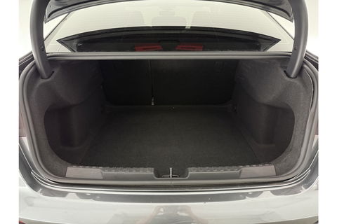 Audi A3 30 TFSI S-Line | LED | Virtual Cockpit | Carplay | Cruisecontrol | Navigatie | Parkeersens. | 18''LMV