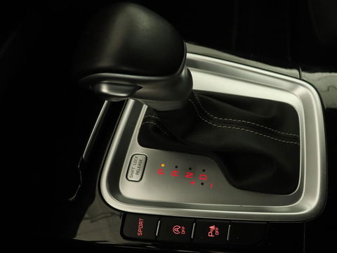 Kia ProCeed 1.5 T-GDI GT-Line | Panoramadak | Trekhaak | Stoel & stuurverwarming | Leder/Alcantara | Adaptive cruise | Carplay | Navigatie | Camera | Keyless | Digital Cockpit