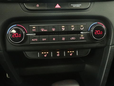 Kia ProCeed 1.5 T-GDI GT-Line | Panoramadak | Trekhaak | Stoel & stuurverwarming | Leder/Alcantara | Adaptive cruise | Carplay | Navigatie | Camera | Keyless | Digital Cockpit