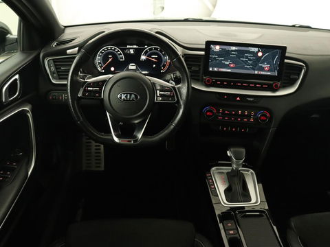 Kia ProCeed 1.5 T-GDI GT-Line | Panoramadak | Trekhaak | Stoel & stuurverwarming | Leder/Alcantara | Adaptive cruise | Carplay | Navigatie | Camera | Keyless | Digital Cockpit