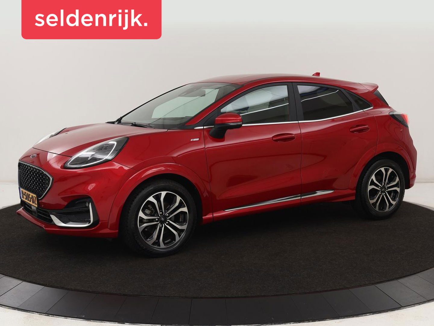 Ford Puma 1.0 EcoBoost Hybrid ST Line Vignale | Leder | Trekhaak | Massage | Stoel & stuurverwarming | Carplay | Navigatie | Keyless | Full LED