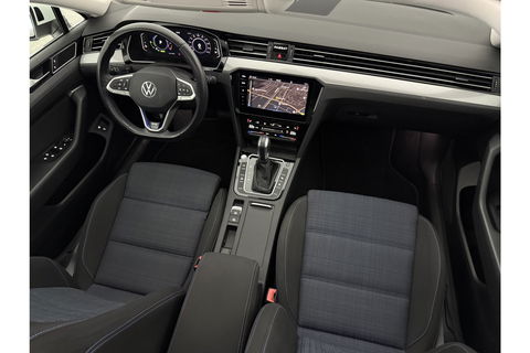 Volkswagen Passat 1.4 TSI 218PK GTE | Panoramadak | 360° | Virtual Cockpit | LED | Adaptive Cruise | Carplay | 19"LMV
