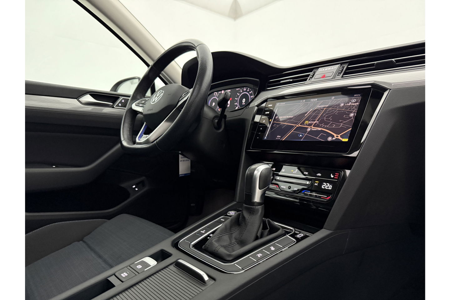 Volkswagen Passat 1.4 TSI 218PK GTE | Panoramadak | 360° | Virtual Cockpit | LED | Adaptive Cruise | Carplay | 19"LMV