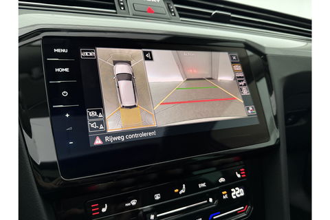 Volkswagen Passat 1.4 TSI 218PK GTE | Panoramadak | 360° | Virtual Cockpit | LED | Adaptive Cruise | Carplay | 19"LMV
