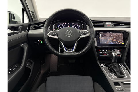Volkswagen Passat 1.4 TSI 218PK GTE | Panoramadak | 360° | Virtual Cockpit | LED | Adaptive Cruise | Carplay | 19"LMV
