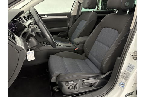 Volkswagen Passat 1.4 TSI 218PK GTE | Panoramadak | 360° | Virtual Cockpit | LED | Adaptive Cruise | Carplay | 19"LMV