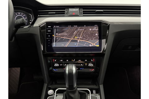 Volkswagen Passat 1.4 TSI 218PK GTE | Panoramadak | 360° | Virtual Cockpit | LED | Adaptive Cruise | Carplay | 19"LMV