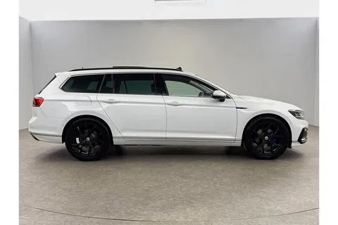 Volkswagen Passat 1.4 TSI 218PK GTE | Panoramadak | 360° | Virtual Cockpit | LED | Adaptive Cruise | Carplay | 19"LMV