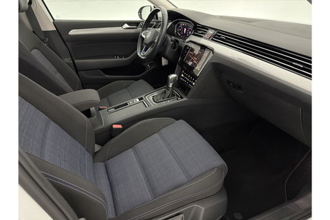 Volkswagen Passat 1.4 TSI 218PK GTE | Panoramadak | 360° | Virtual Cockpit | LED | Adaptive Cruise | Carplay | 19"LMV