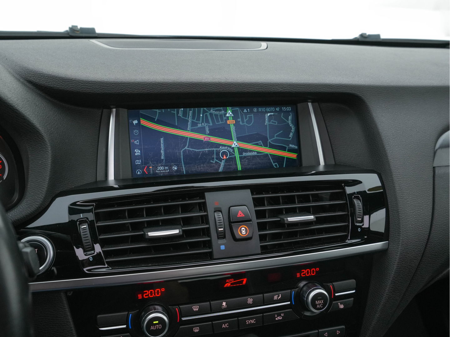 BMW X4 xDrive35d Centennial High Executive M-Sportpack Aut. *PANO | HEAD-UP | LEATHER-FABRIC | FULL-LED | ADAPTIVE-CRUISE | MEMORY-PACK | CAMERA | NAVI-FULLMAP | HEATED-SPORTSEATS | TOWBAR | PRIVACY-GLASS | SHIFT-PADDLES | 20''ALU*