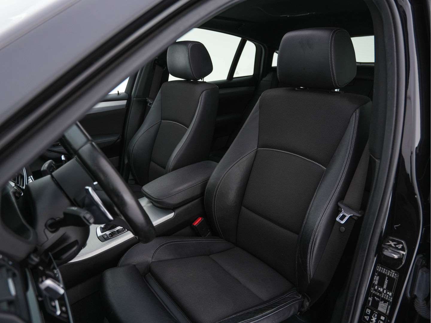BMW X4 xDrive35d Centennial High Executive M-Sportpack Aut. *PANO | HEAD-UP | LEATHER-FABRIC | FULL-LED | ADAPTIVE-CRUISE | MEMORY-PACK | CAMERA | NAVI-FULLMAP | HEATED-SPORTSEATS | TOWBAR | PRIVACY-GLASS | SHIFT-PADDLES | 20''ALU*